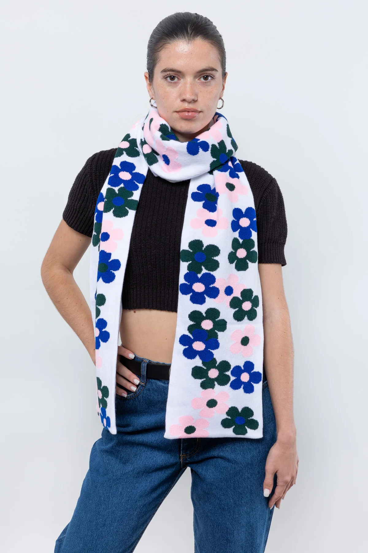 JQSCARF35 - Daisy Vine Scarf - Image 17