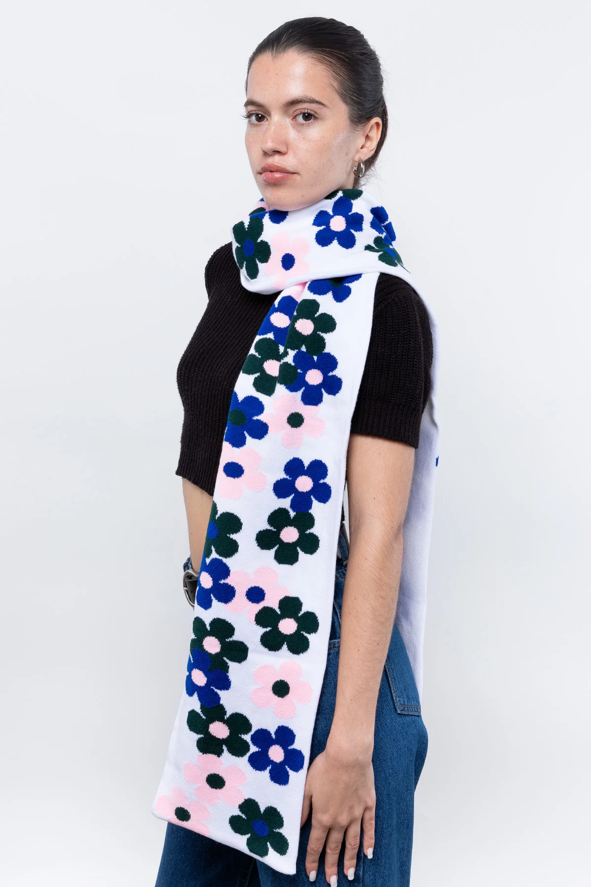 JQSCARF35 - Daisy Vine Scarf - Image 18